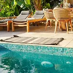 Dom wakacyjny Hills - Luxury With Private Pool, Garden & Seaview Gialova