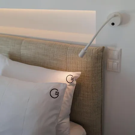 Hills - Luxury With Private Pool, Garden & Seaview