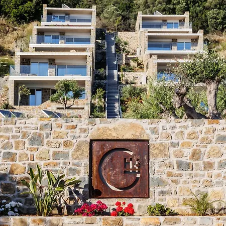 Hills - Luxury With Private Pool, Garden & Seaview Gialova