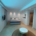 Hills - Luxury With Private Pool, Garden & Seaview *