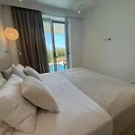 Сasa de vacaciones Hills - Luxury With Private Pool, Garden & Seaview *