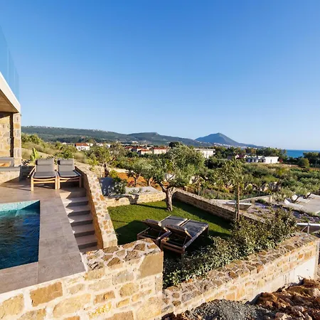 Hills - Luxury With Private Pool, Garden & Seaview *