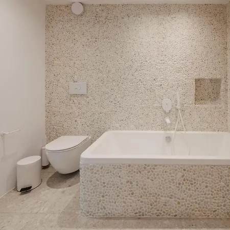 Hills - Luxury With Private Pool, Garden & Seaview