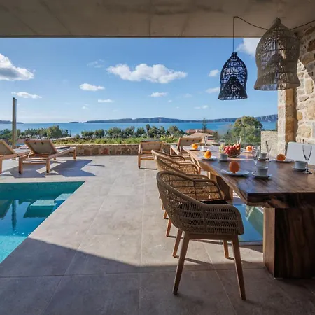 Hills - Luxury With Private Pool, Garden & Seaview Hébergement de vacances Gialova