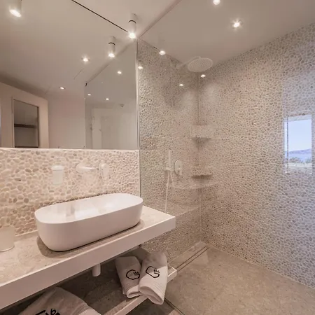 Hills - Luxury With Private Pool, Garden & Seaview Hébergement de vacances Gialova