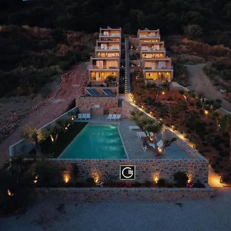 Hills - Luxury With Private Pool, Garden & Seaview *