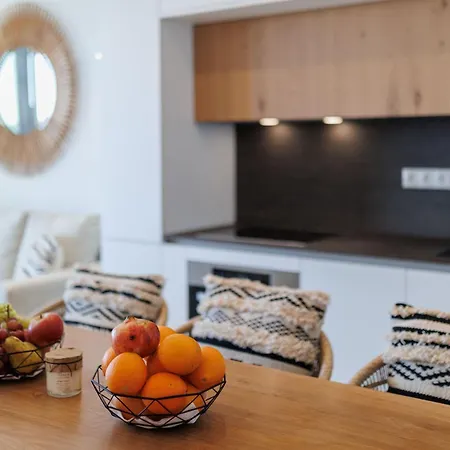 Hills 6 - Luxury With Private Pool Holiday home *