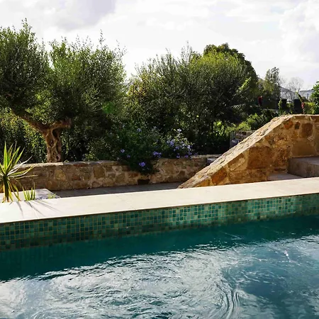 Hills - Luxury With Private Pool, Garden & Seaview Nyaraló *