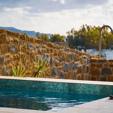 Hills - Luxury With Private Pool, Garden & Seaview Nyaraló *