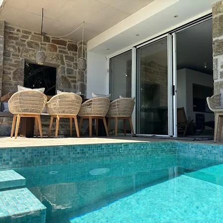 Hills - Luxury With Private Pool, Sauna, Garden & Seaview *