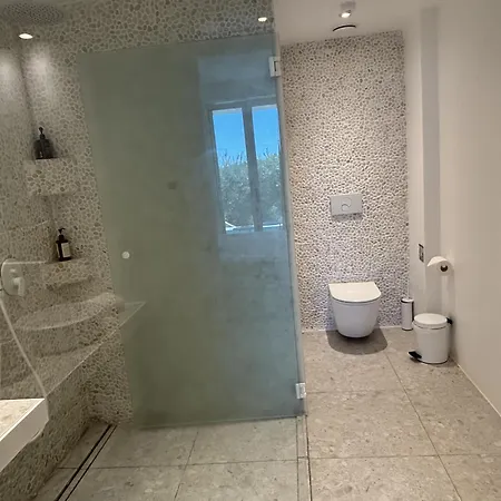 Hills - Luxury With Private Pool, Sauna, Garden & Seaview Nyaraló