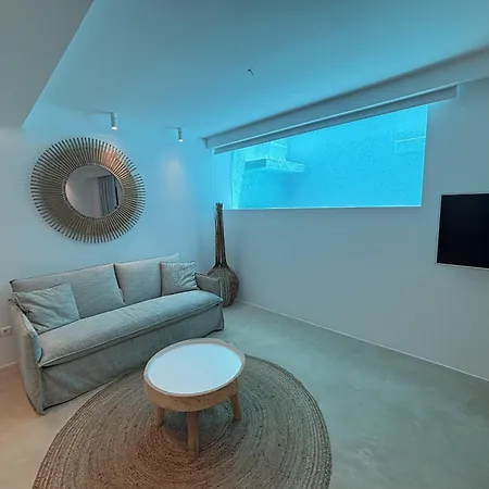 Nyaraló Hills - Luxury With Private Pool, Sauna, Garden & Seaview *