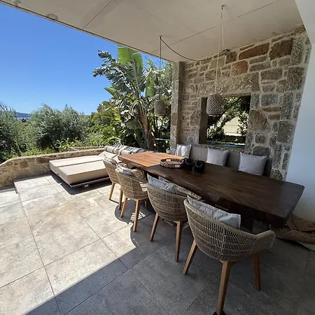 Hills - Luxury With Private Pool, Sauna, Garden & Seaview Jálova