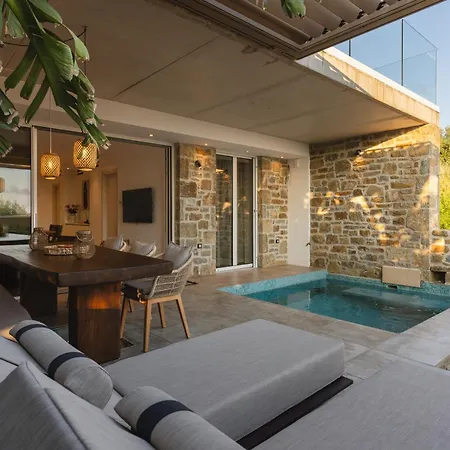 Nyaraló Hills - Luxury With Private Pool, Sauna, Garden & Seaview Jálova