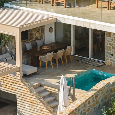 Nyaraló Hills - Luxury With Private Pool, Sauna, Garden & Seaview