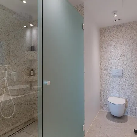 Nyaraló Hills - Luxury With Private Pool, Sauna, Garden & Seaview *