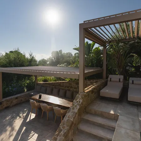 Nyaraló Hills - Luxury With Private Pool, Sauna, Garden & Seaview *