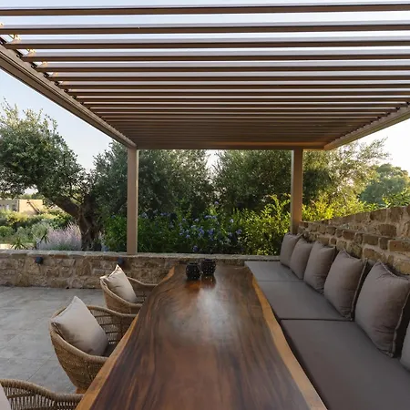 Hills - Luxury With Private Pool, Sauna, Garden & Seaview