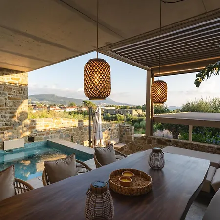 Nyaraló Hills - Luxury With Private Pool, Sauna, Garden & Seaview