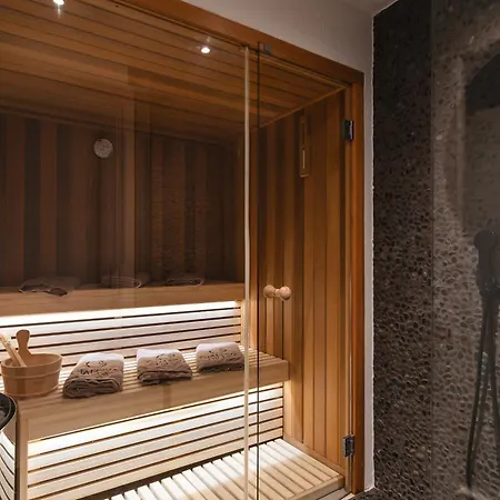 Hills - Luxury With Private Pool, Sauna, Garden & Seaview Jálova