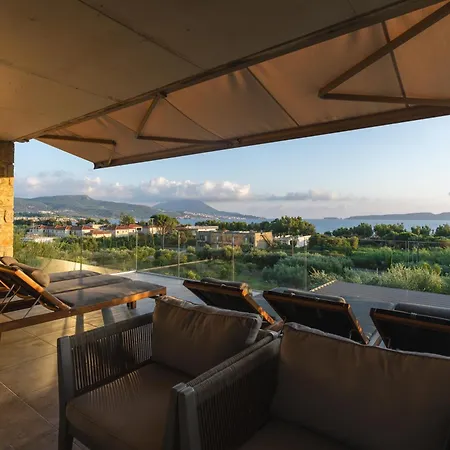 Casa vacanze Hills - Luxury With Private Pool, Sauna, Garden & Seaview