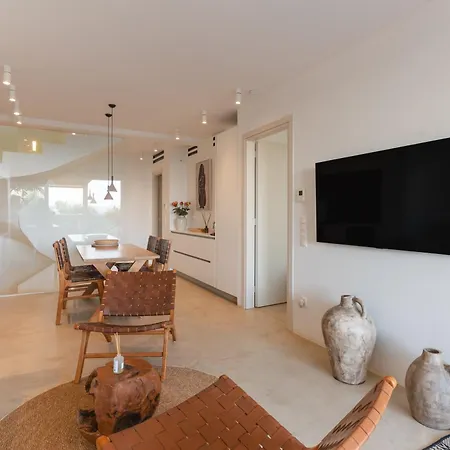 Hills - Luxury With Private Pool, Sauna, Garden & Seaview Casa vacanze Gialova