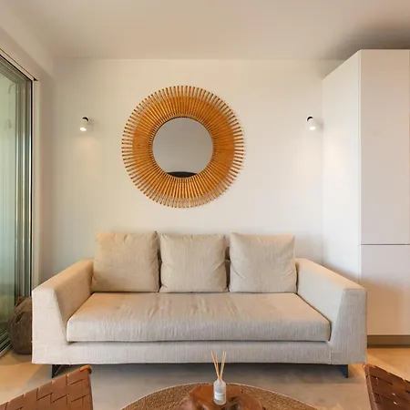 Hills - Luxury With Private Pool, Sauna, Garden & Seaview