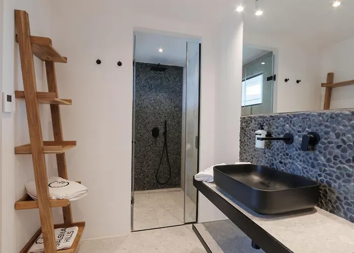 Hills - Luxury With Private Pool, Garden & Seaview Gialova