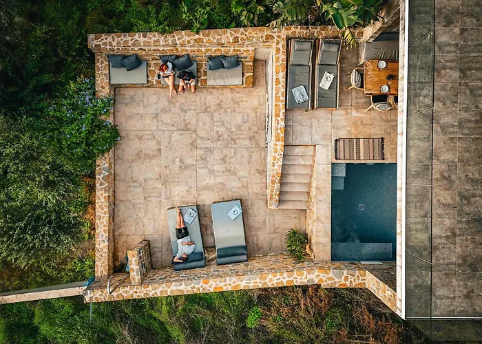 Hills - Luxury With Private Pool, Garden & Seaview Tatil Evi Gialova